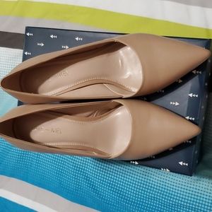 Kate and Mel high heel